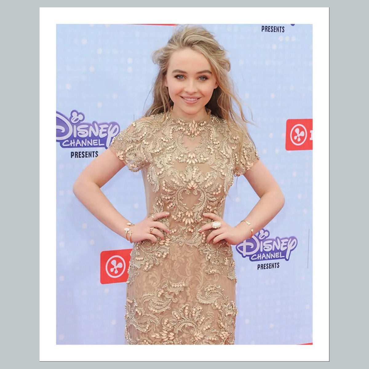 2051 Sabrina Carpenter 8x10 Glossy Photo - Fast-Secure Shipping