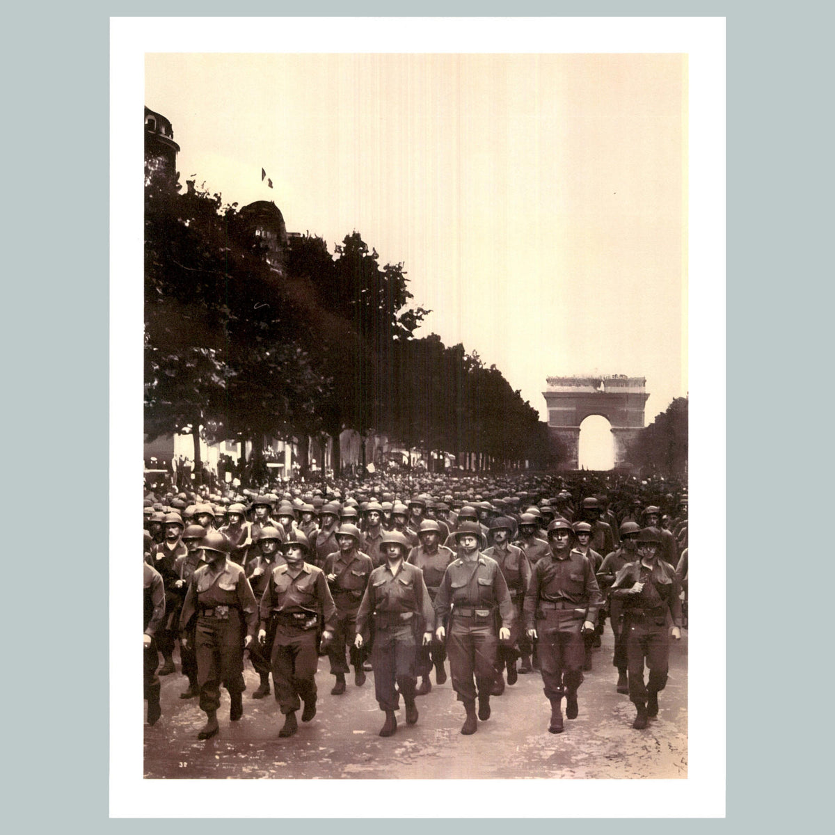0096 P -8X10 WW2-March Through Paris-1944 Glossy Photo Fast Shipping