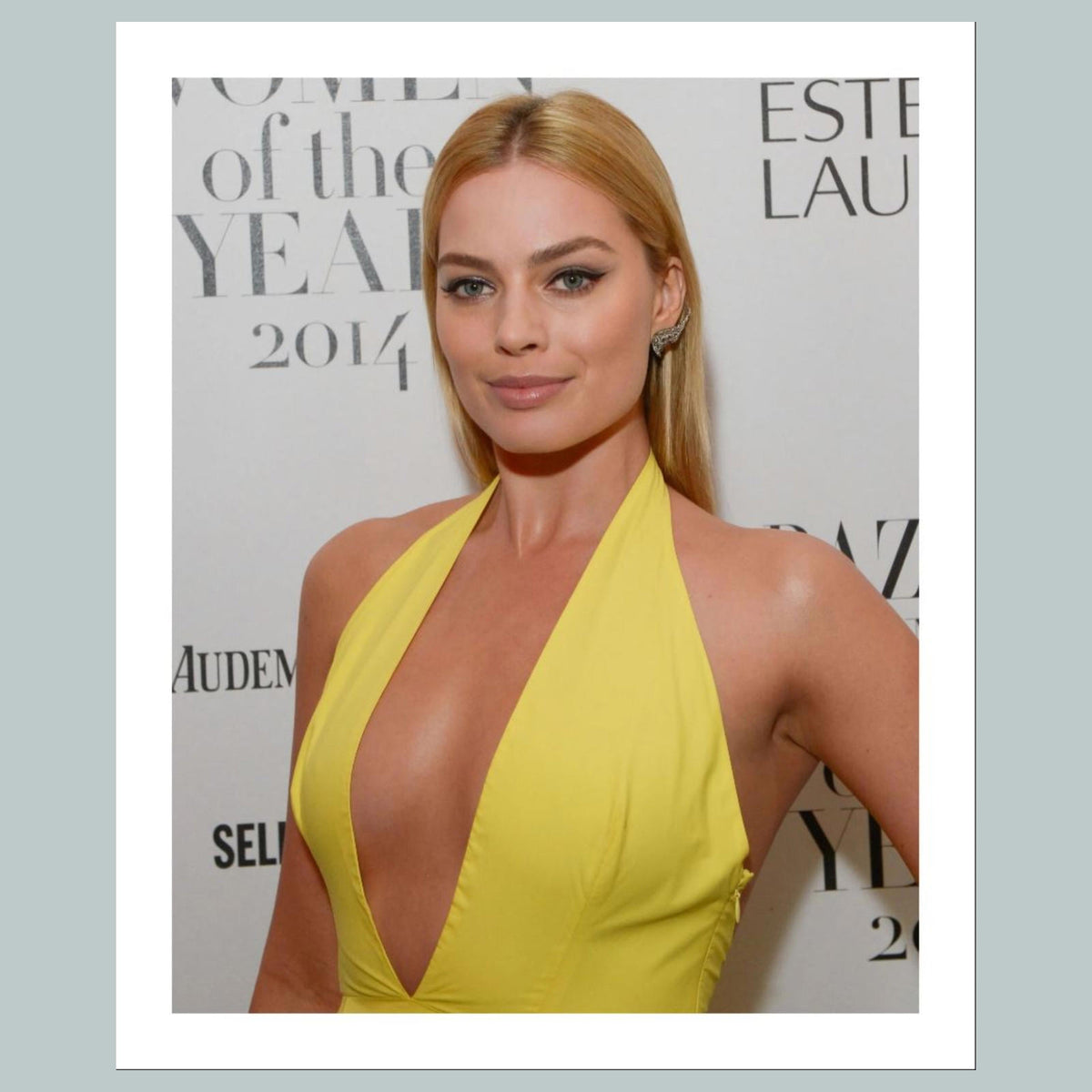 1706 Margot Robbie 8x10 Glossy Photo - Fast-Secure Shipping Makes A Great Gift