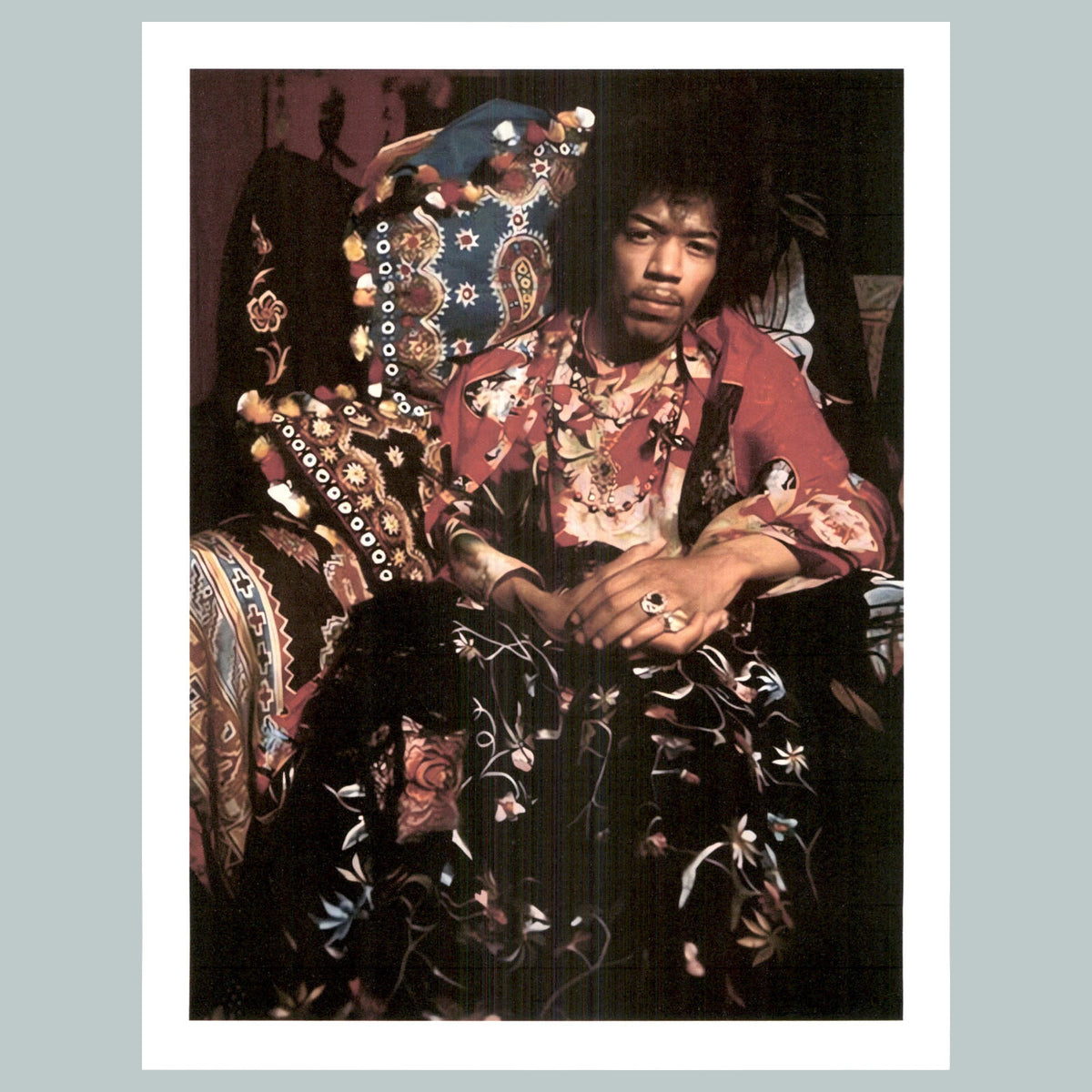 0111 P -8X10 Jimi Hendrix In Chair Glossy Photo Fast-Secure Shipping