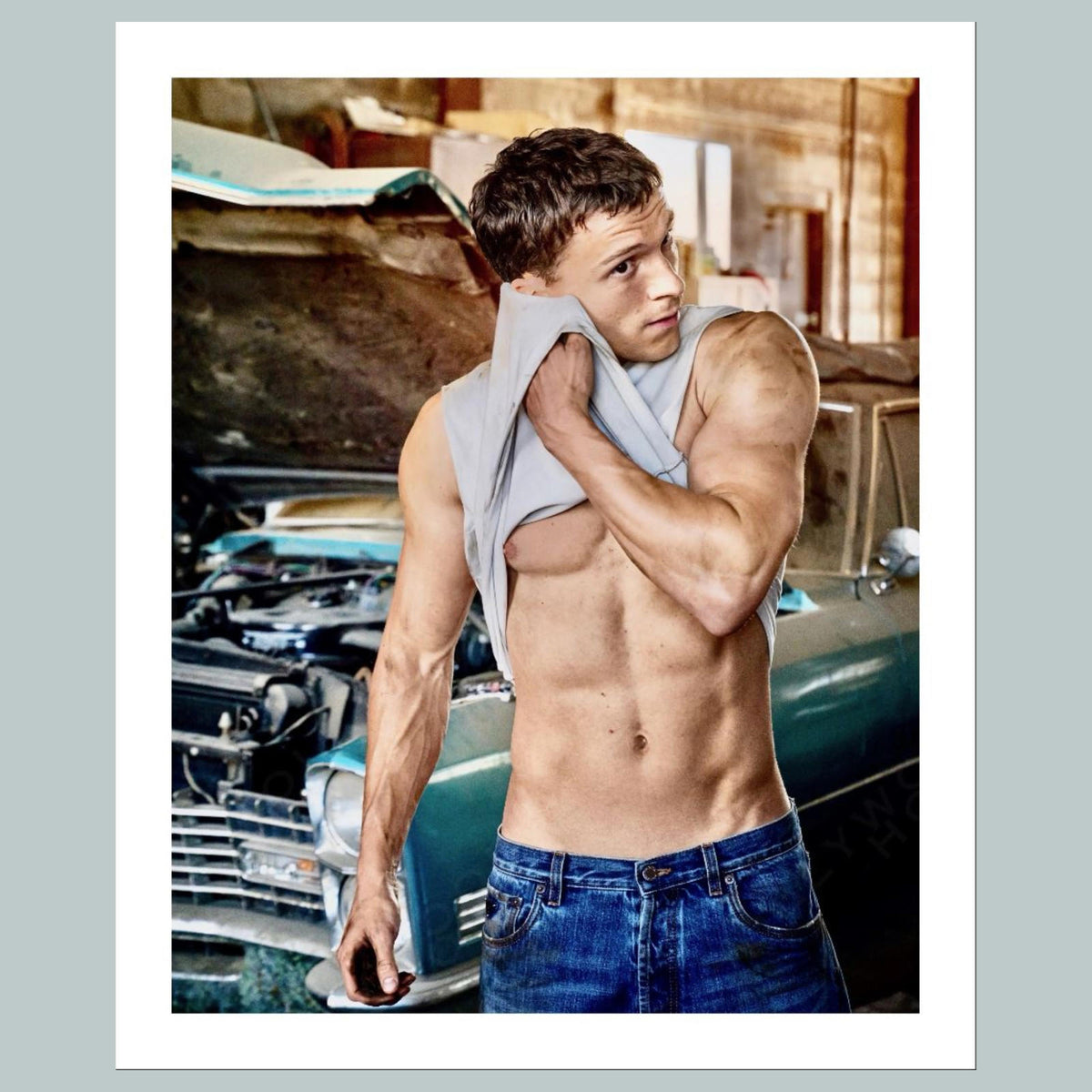1653 Tom Holland 8x10 Glossy Photo- Fast-Secure Shipping
