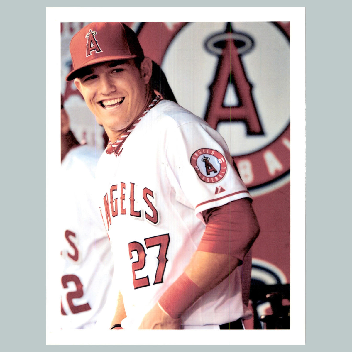 0030 P-8X10 Mike Trout in Dugout Glossy Photo Fast-Secure  Shipping BBL
