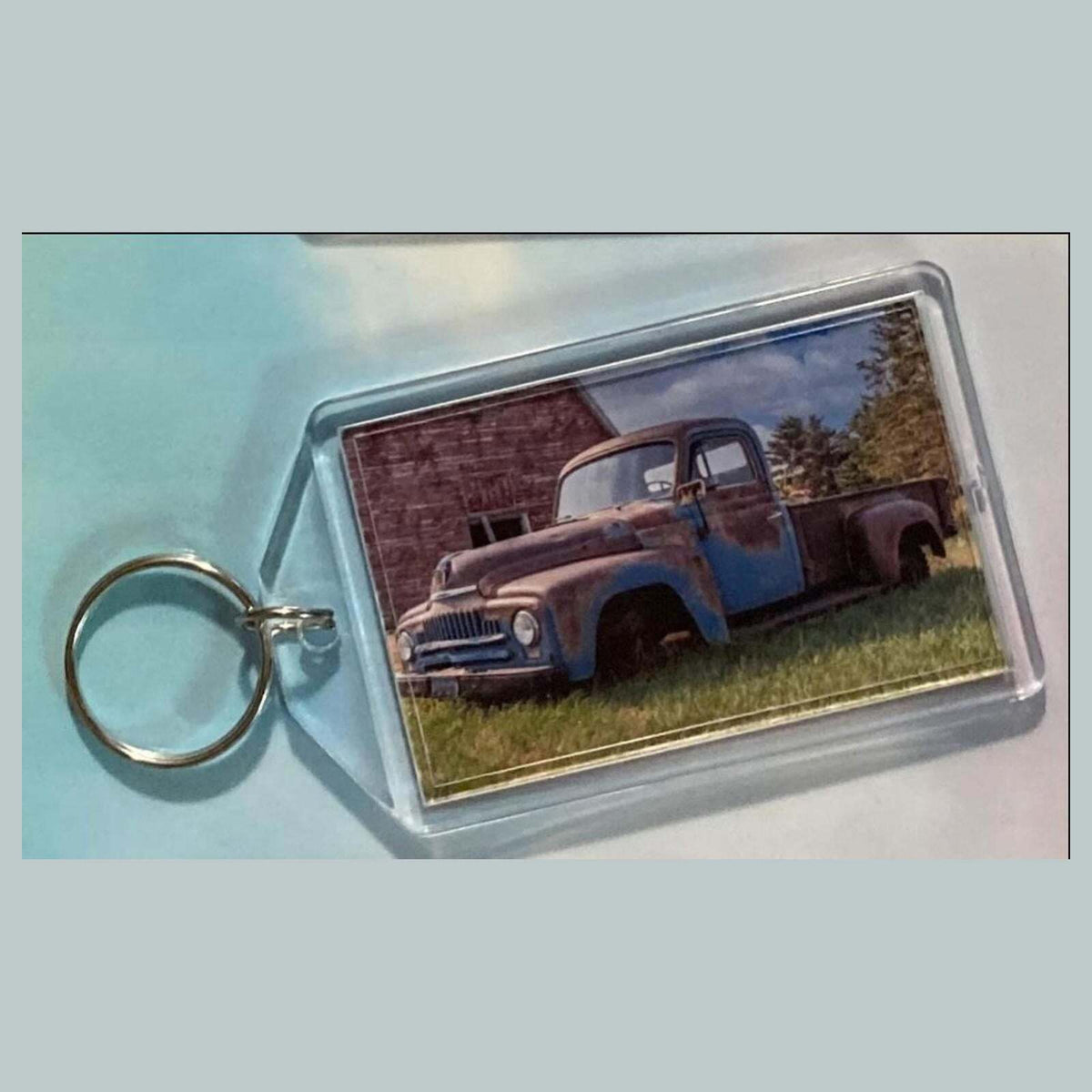 3586 1951 International Harvester L-Series  Keychain Vintage Automobile Keychain